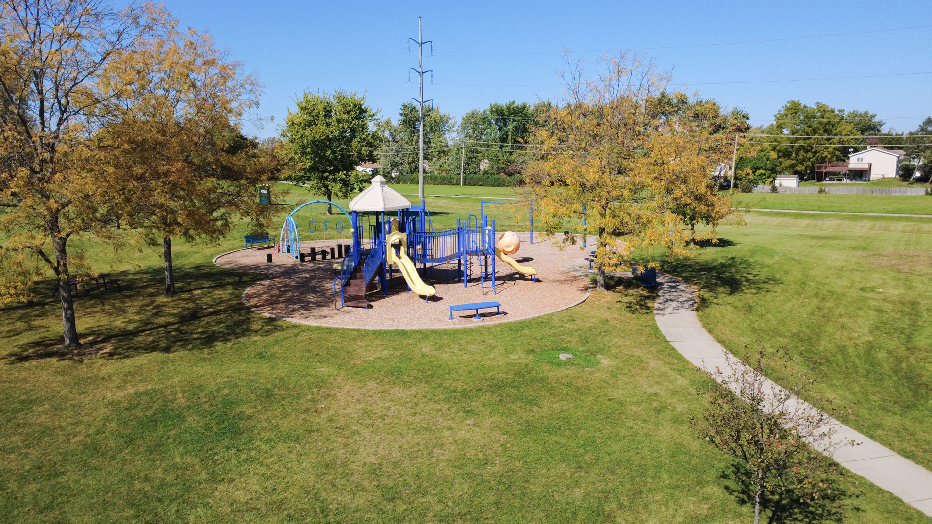 main property photo 25