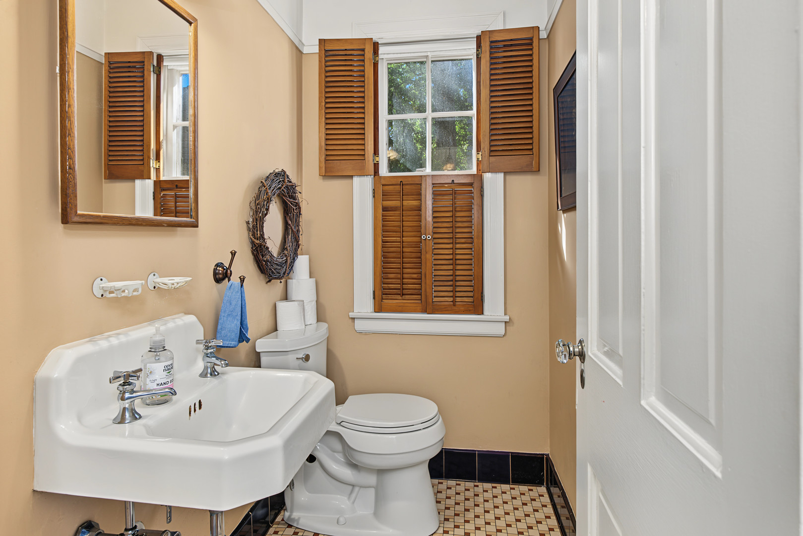 main property photo 15