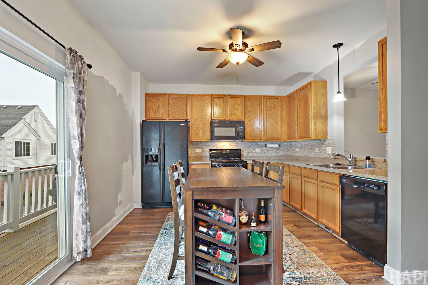 main property photo 6