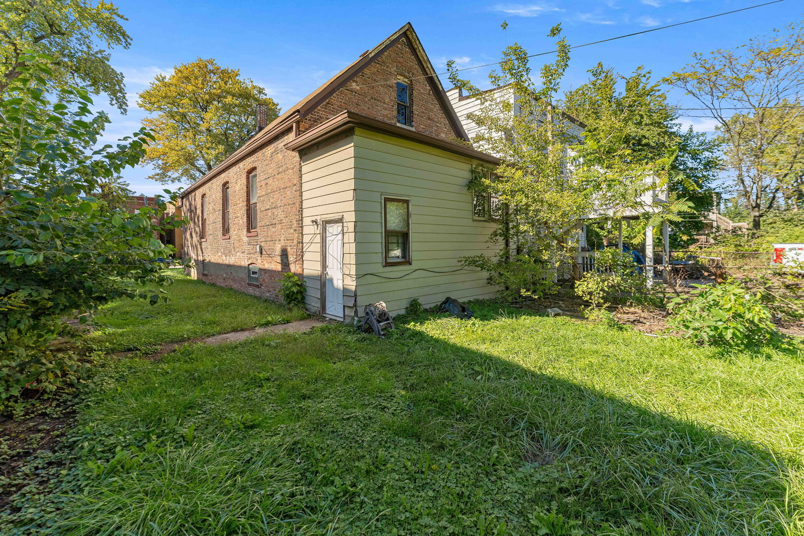 main property photo 17