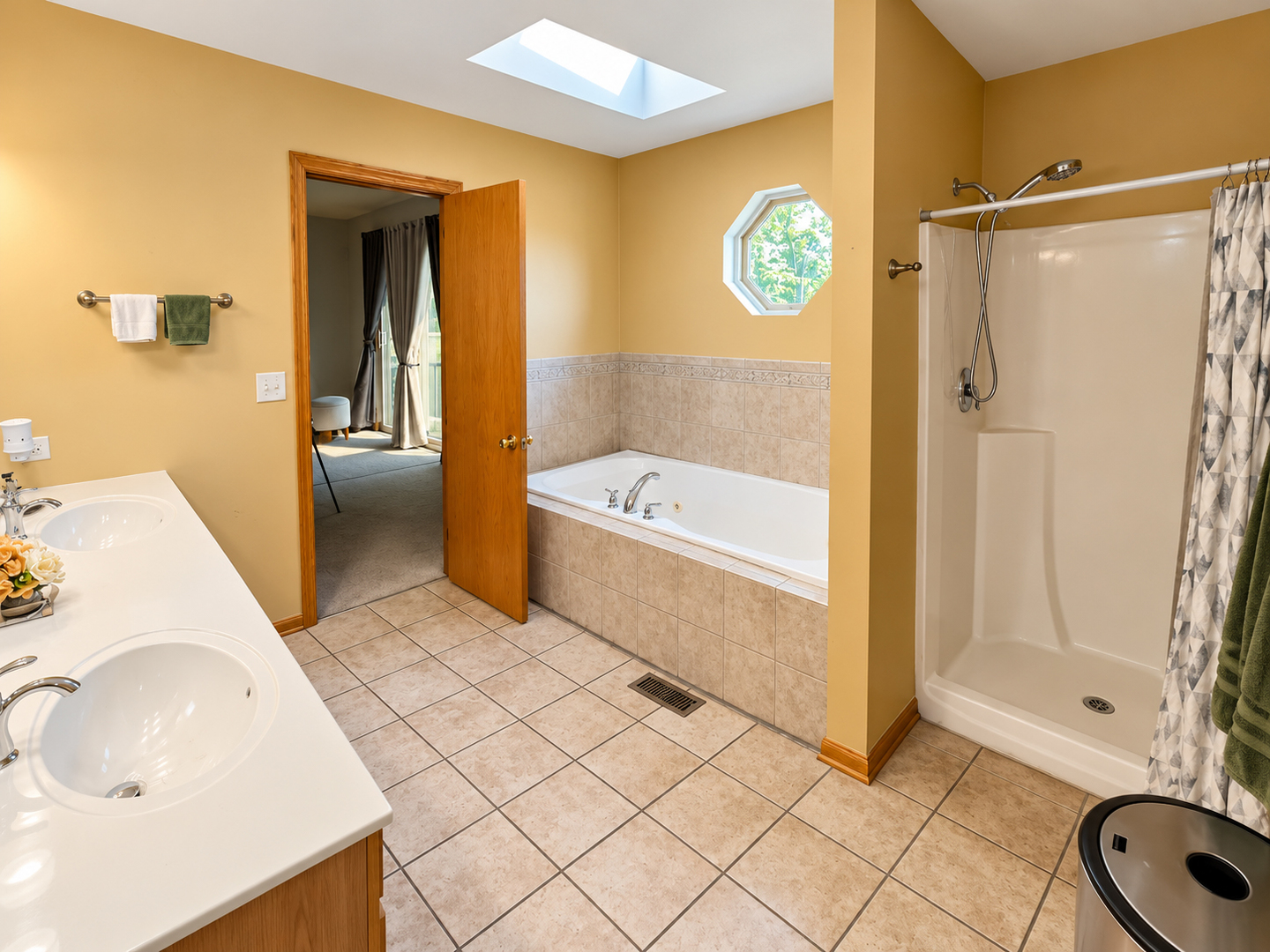 main property photo 17