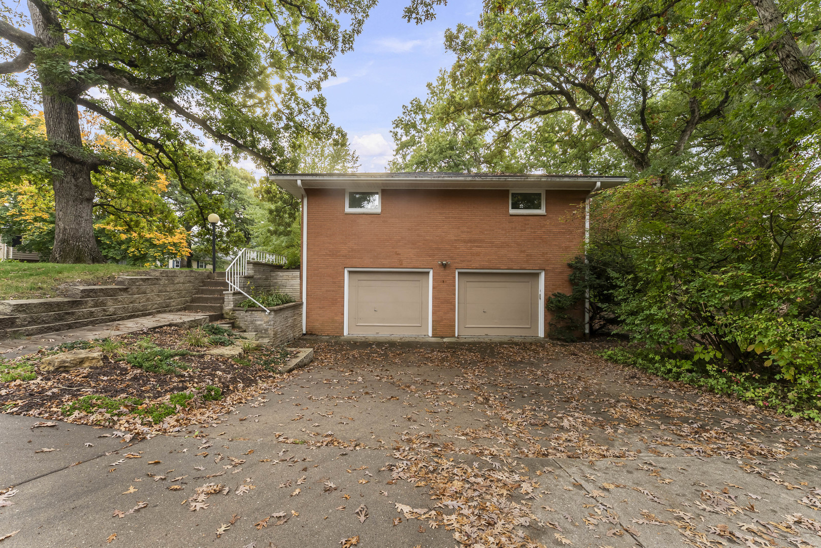 main property photo 49