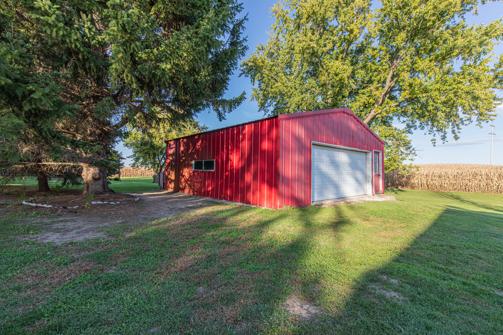 main property photo 27