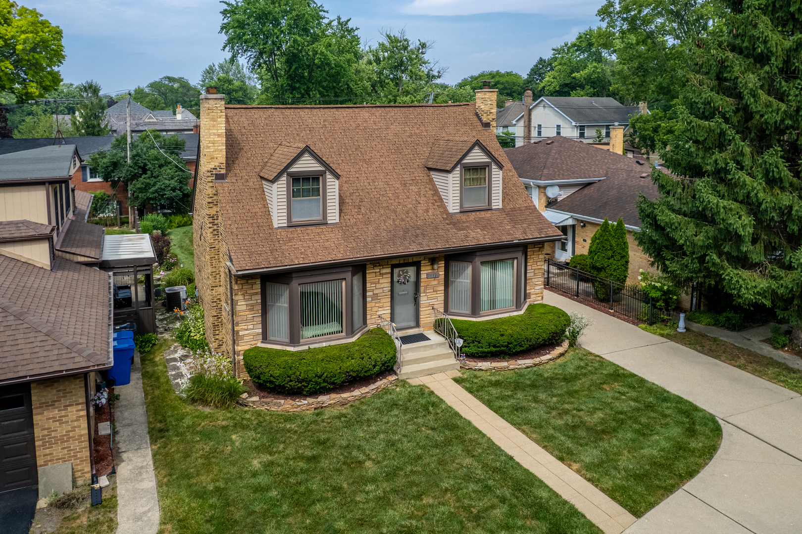 main property photo 2