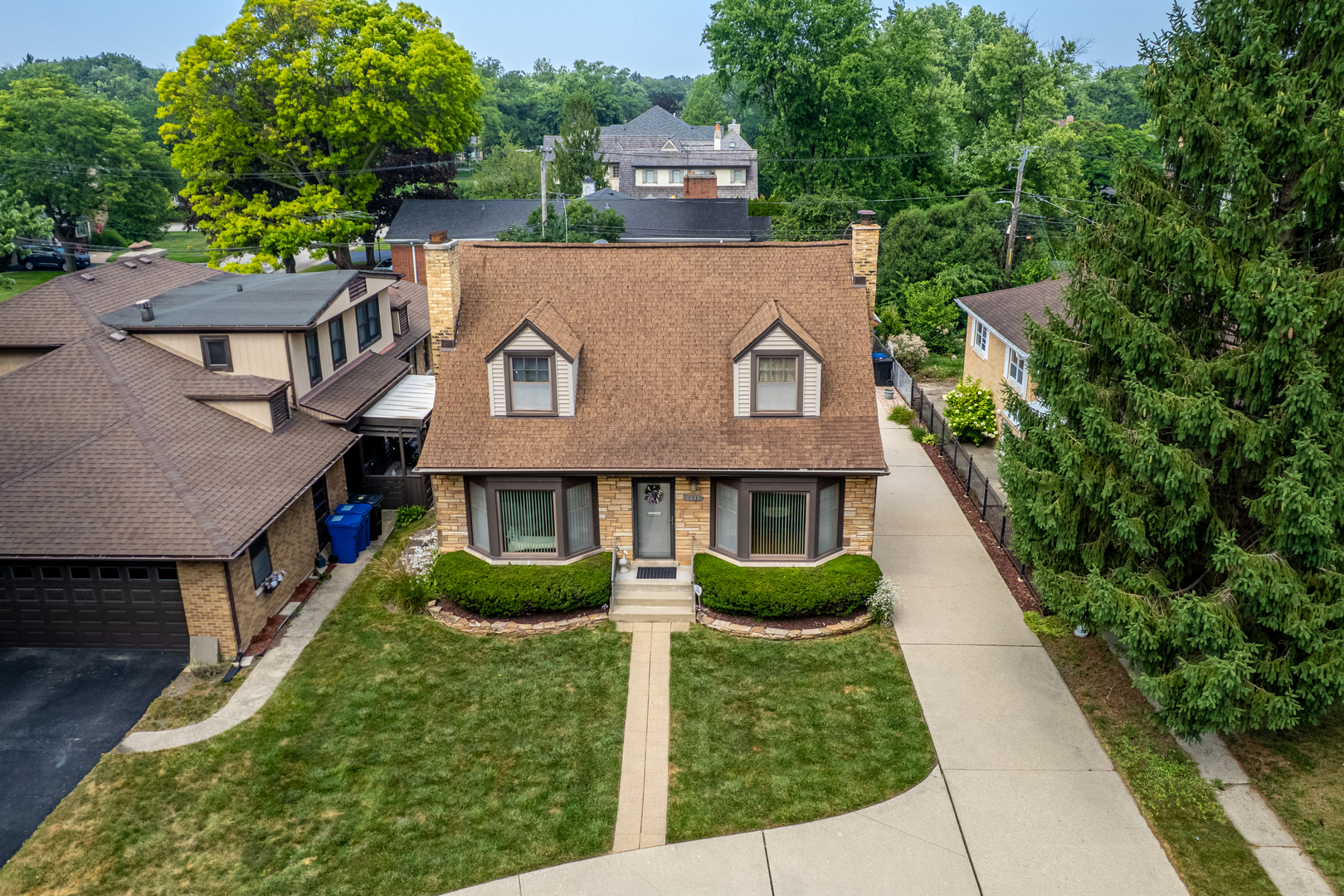 main property photo 23