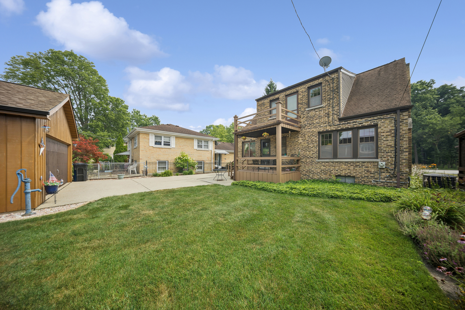 main property photo 25
