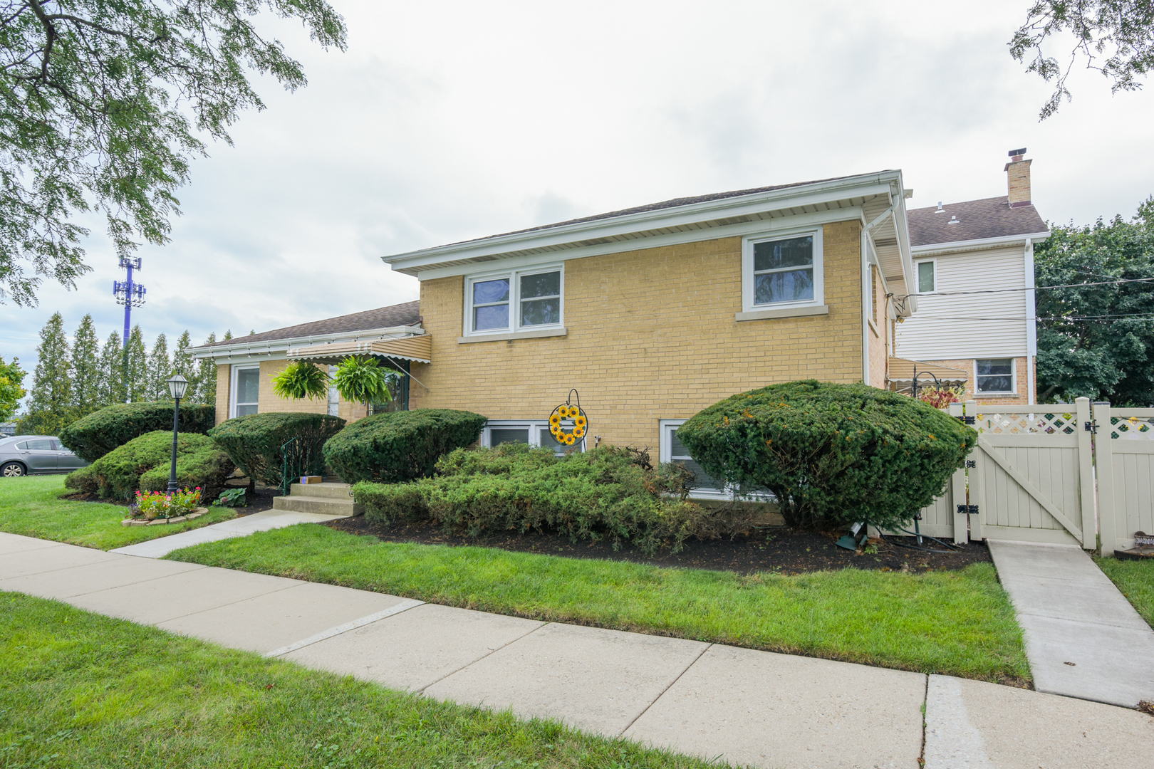 main property photo 27