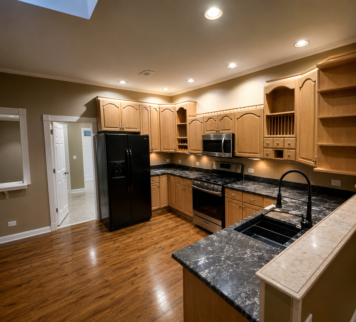 main property photo 6