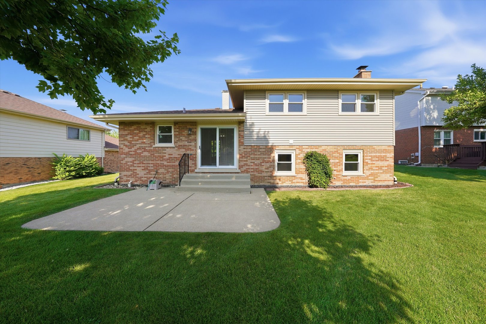 main property photo 25