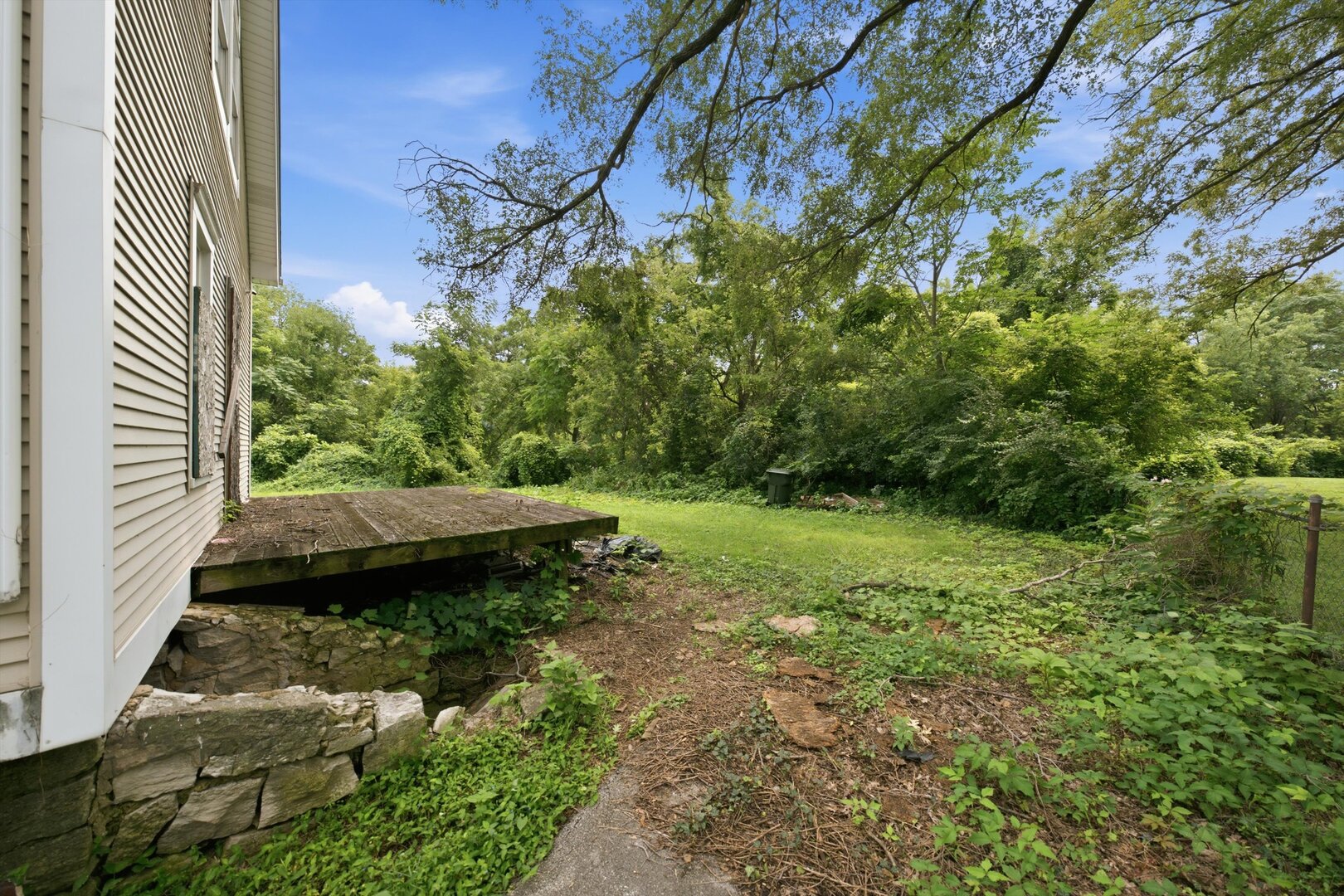 main property photo 34