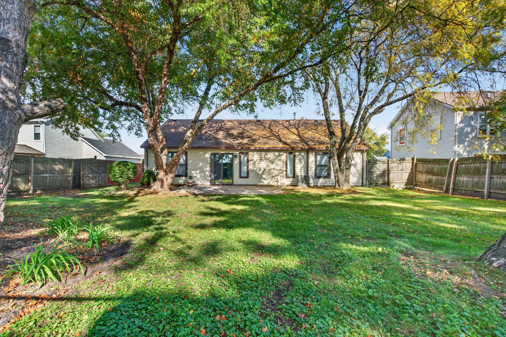 main property photo 24