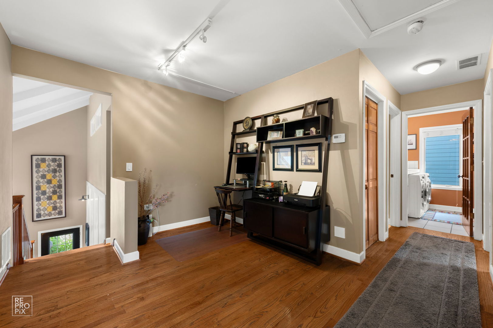 main property photo 29