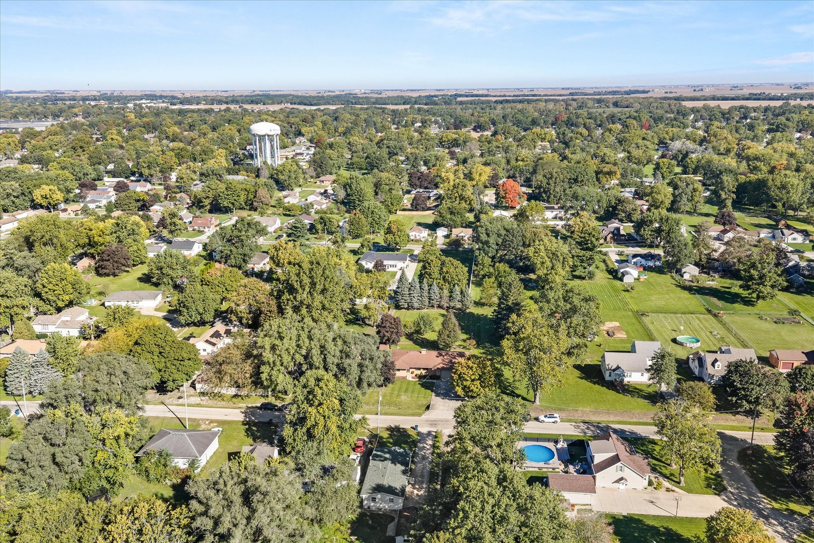main property photo 40