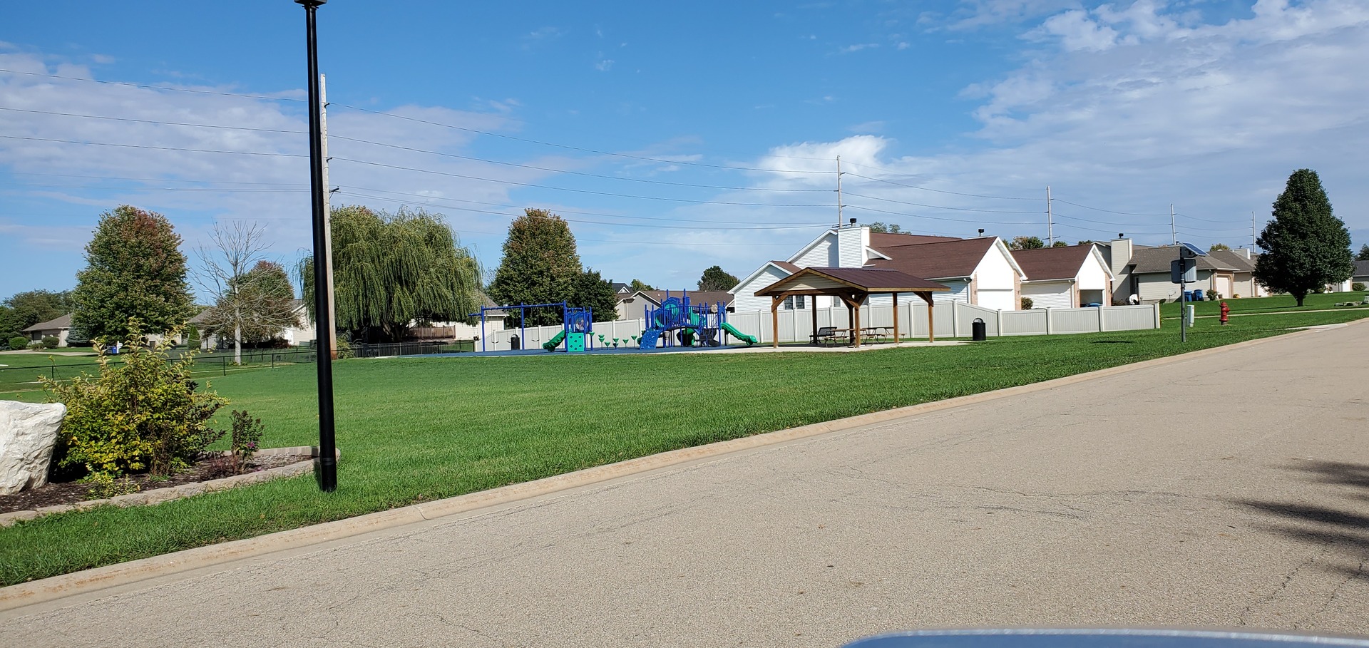 main property photo 20