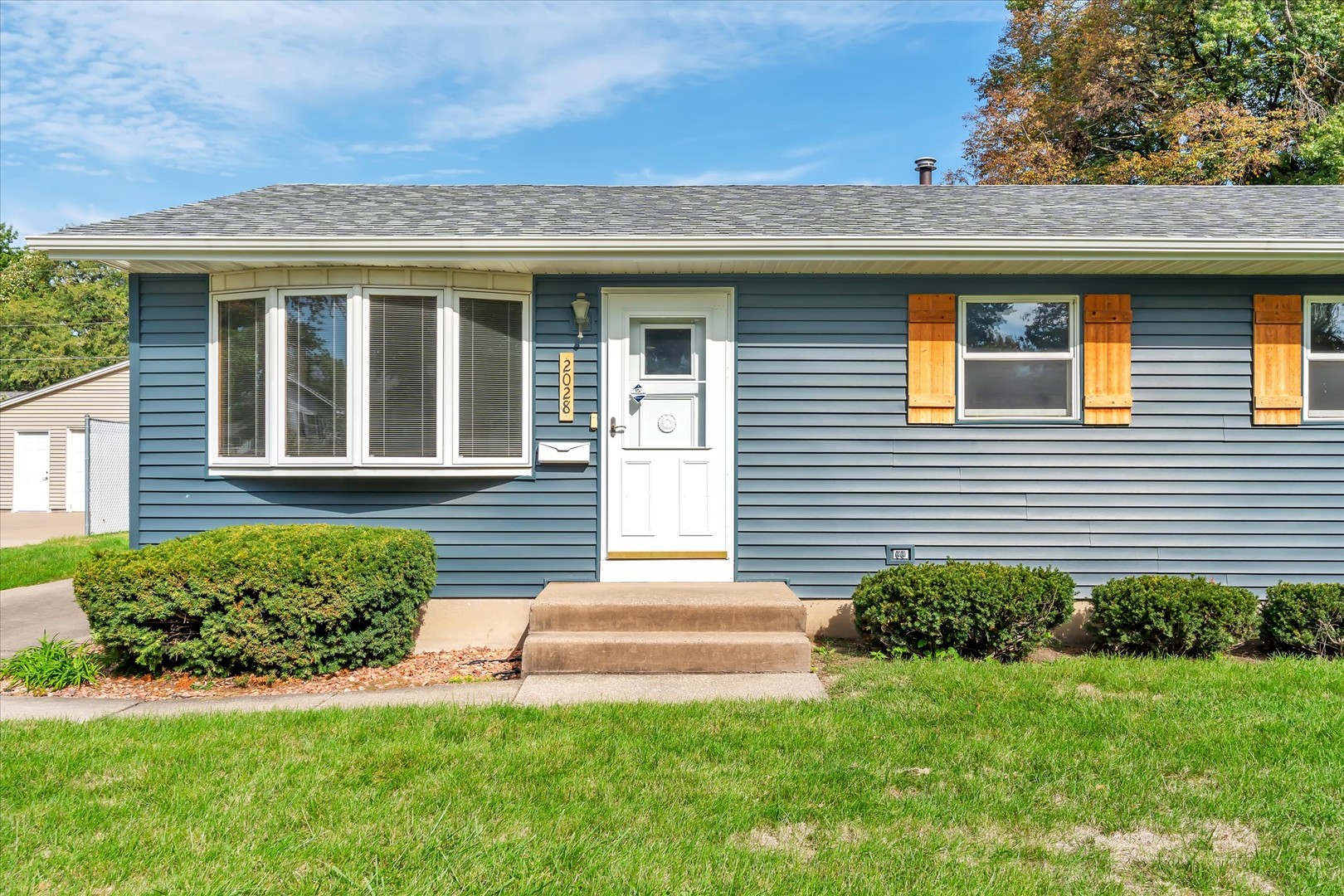 main property photo 3