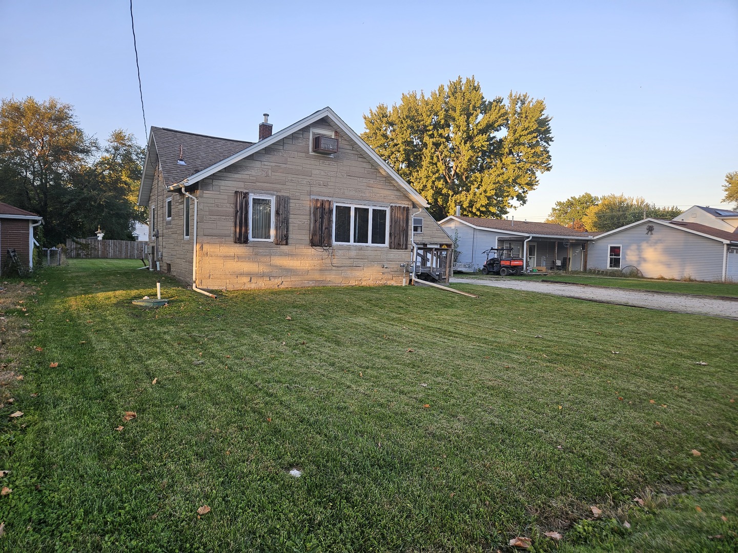 main property photo 18