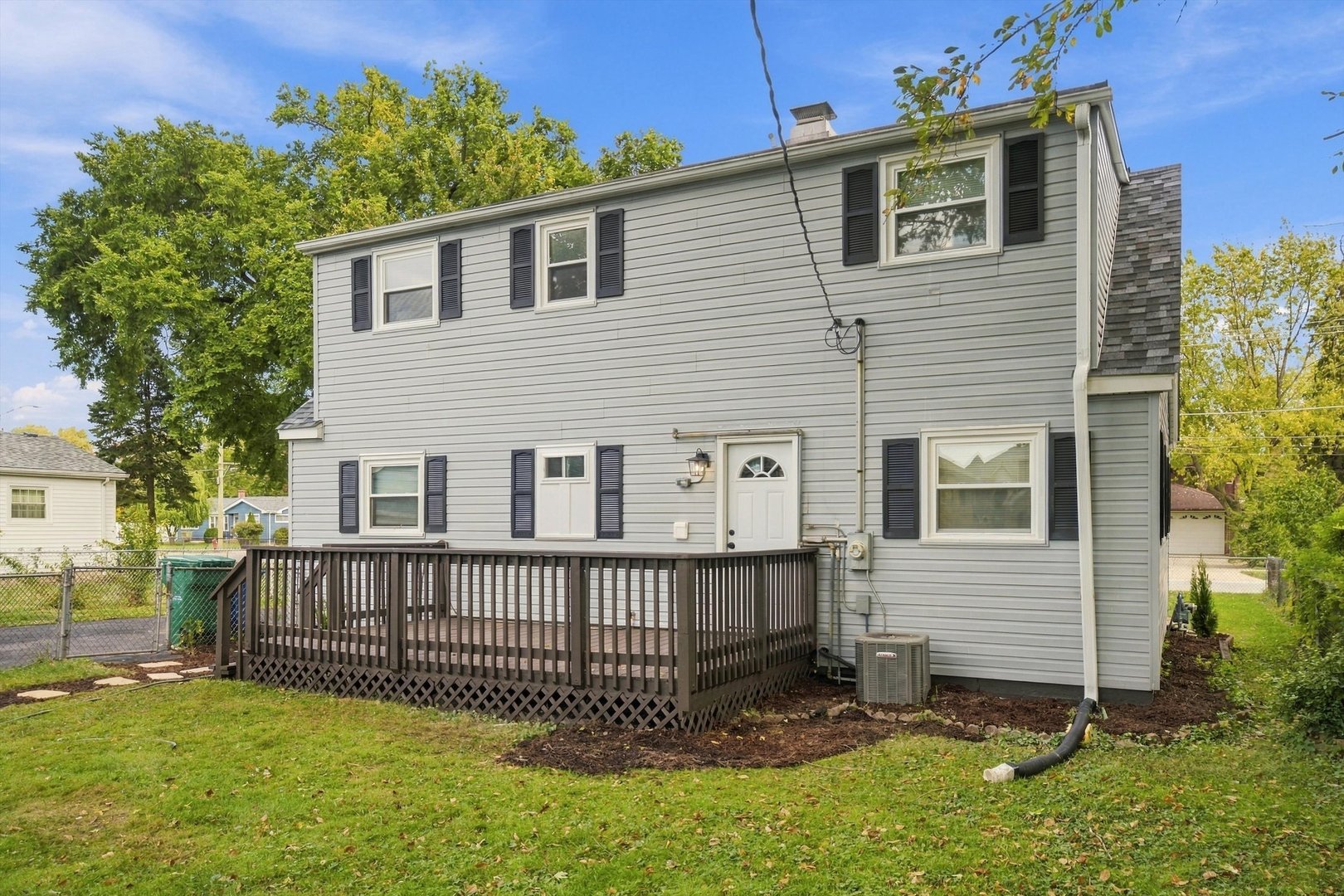 main property photo 37