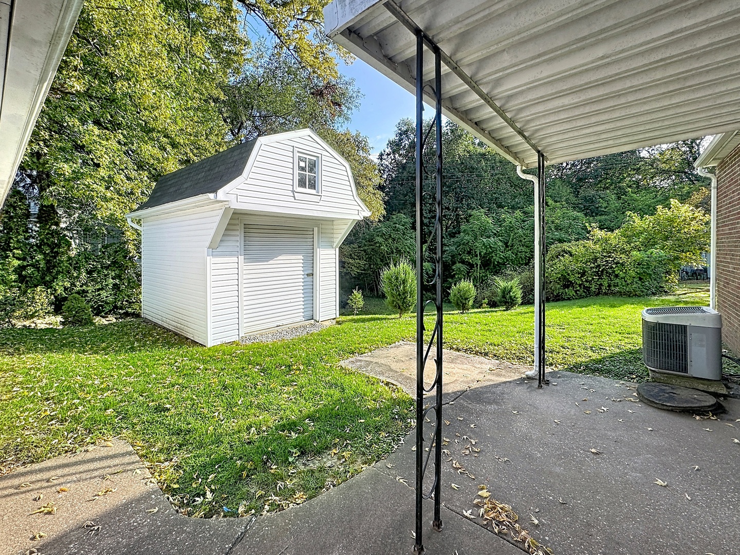 main property photo 15