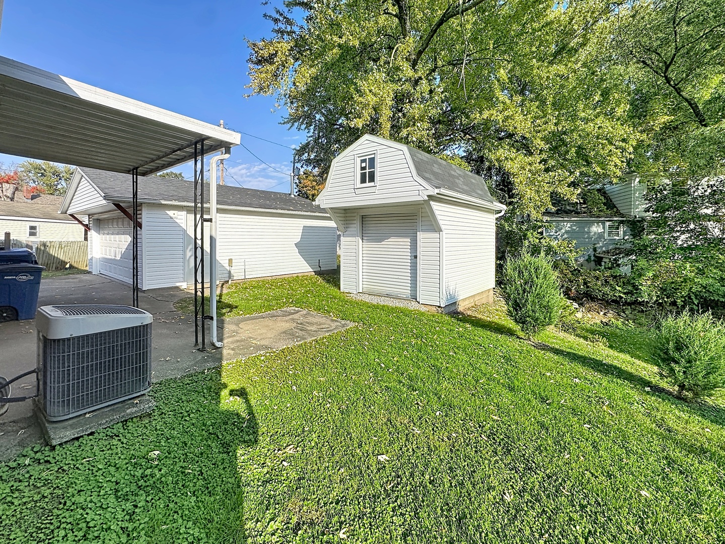 main property photo 16