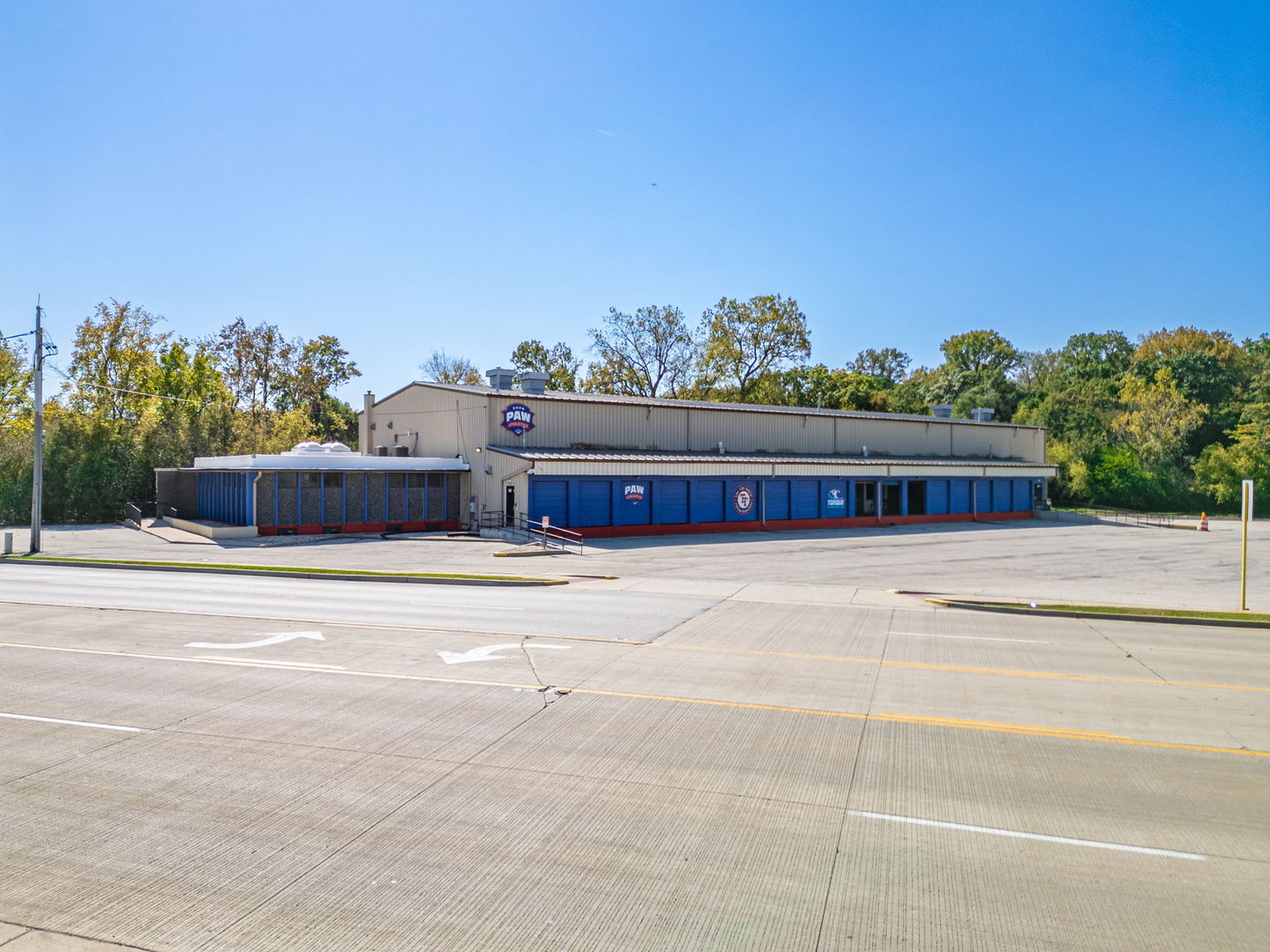 main property photo 41