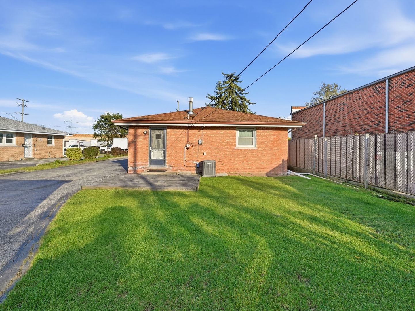 main property photo 15
