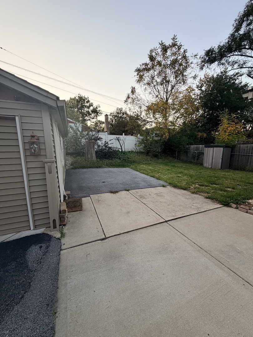 main property photo 17