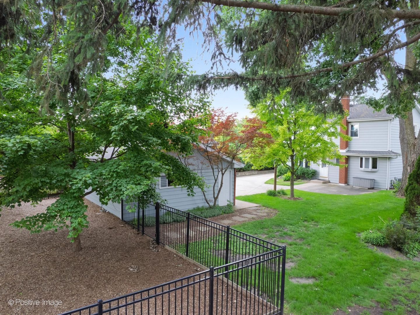 main property photo 31
