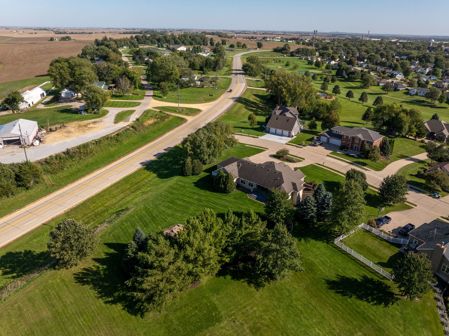 main property photo 41