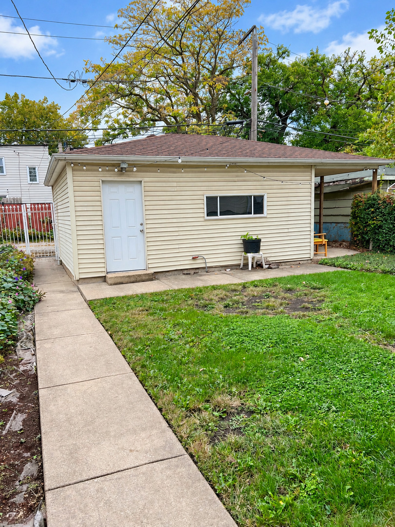 main property photo 30