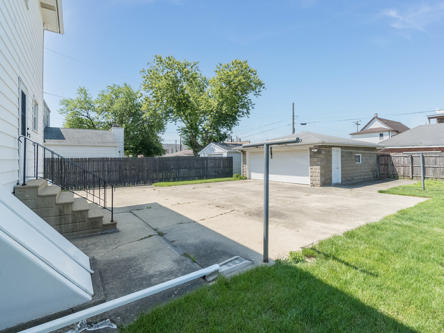 main property photo 10