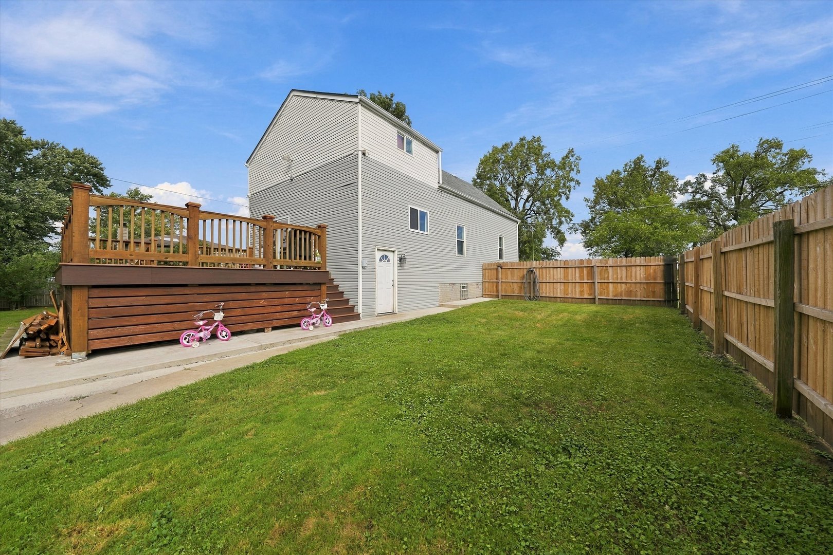 main property photo 30