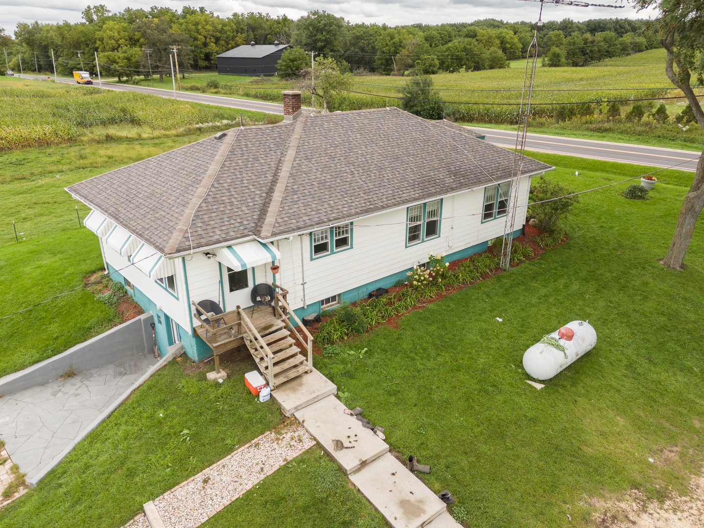 main property photo 10