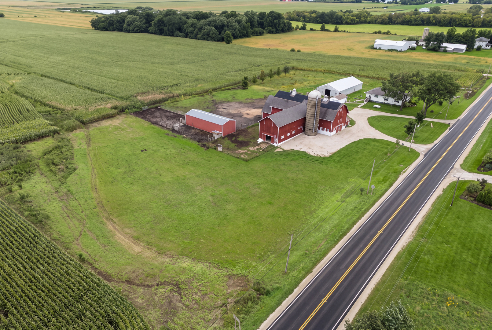 main property photo 4