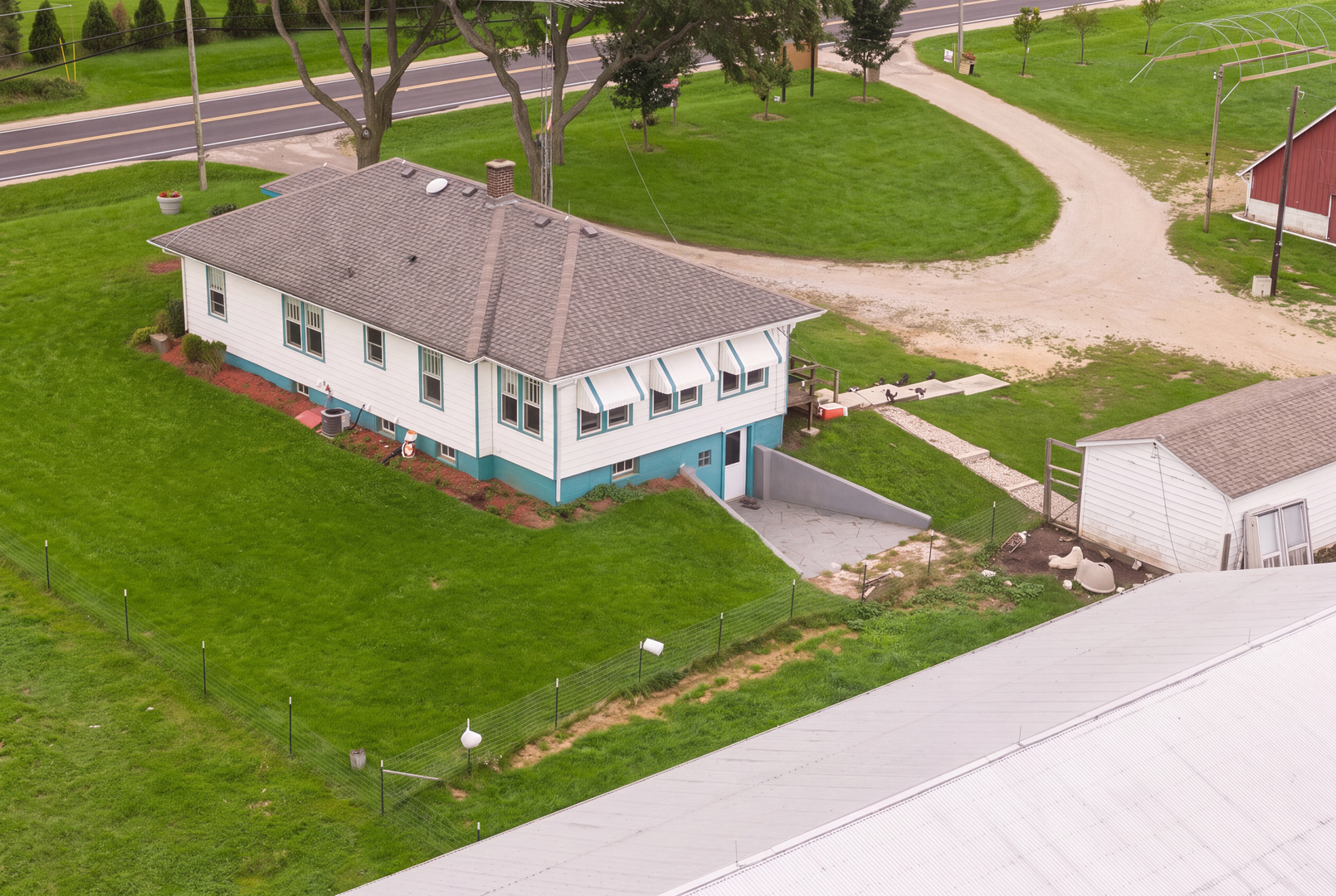 main property photo 8