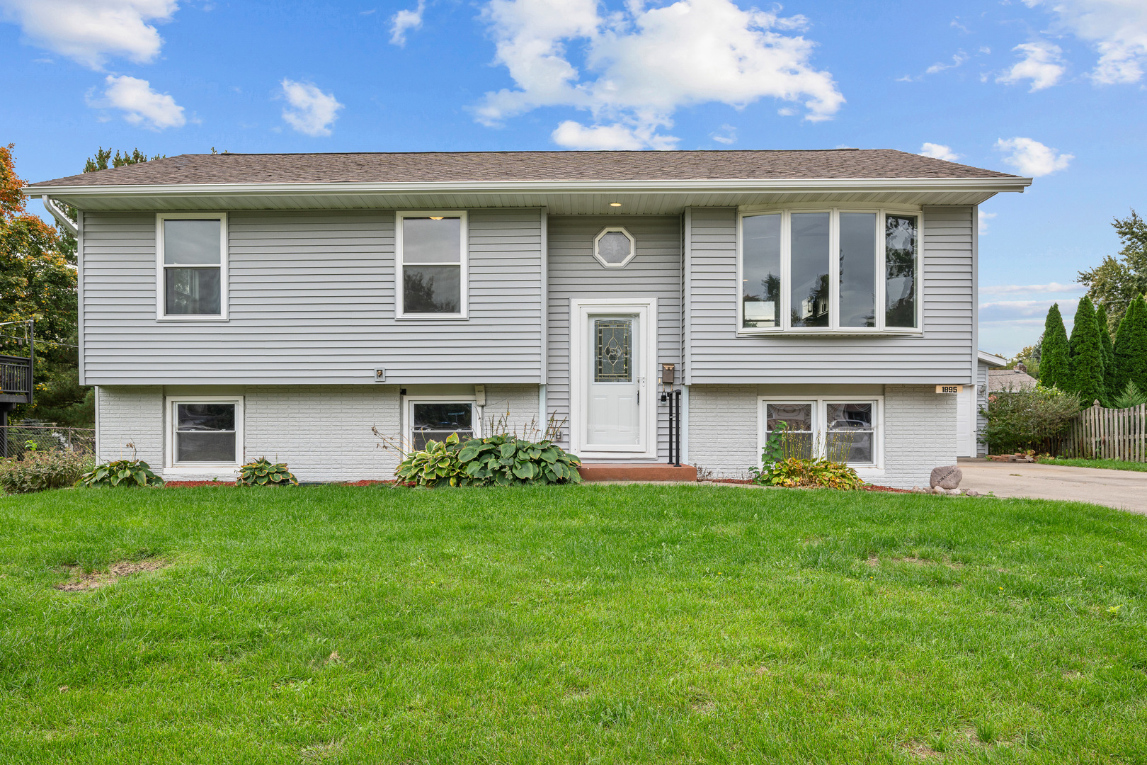main property photo 0