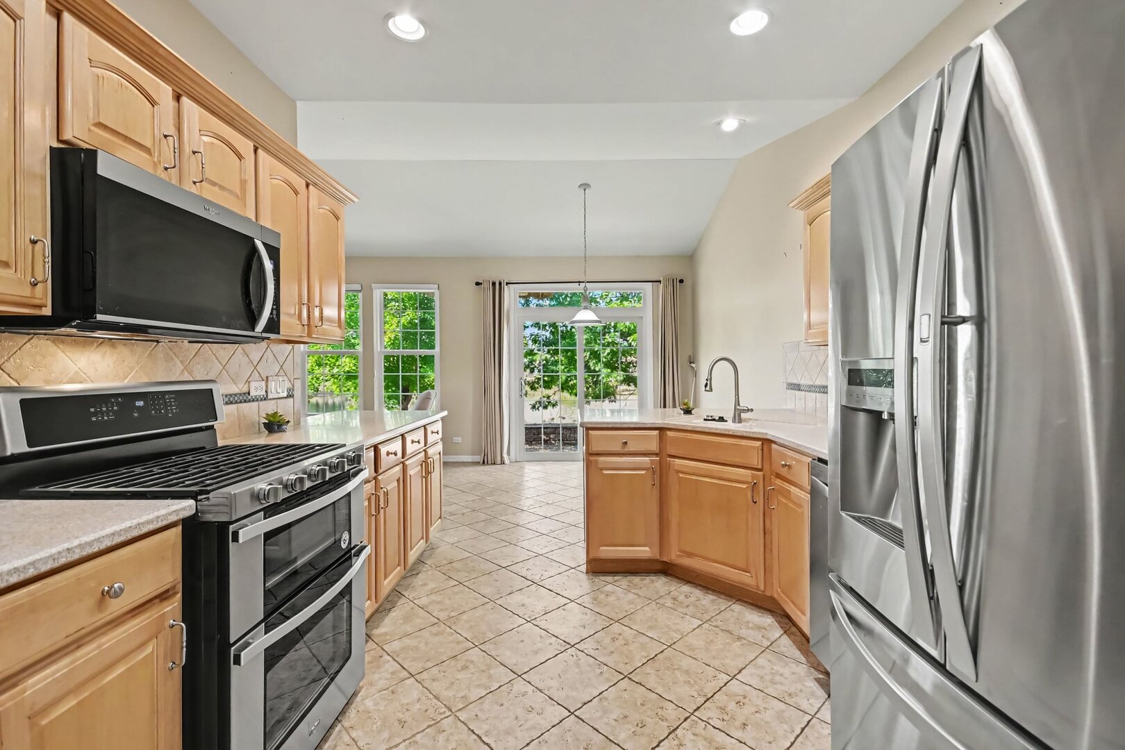 main property photo 7