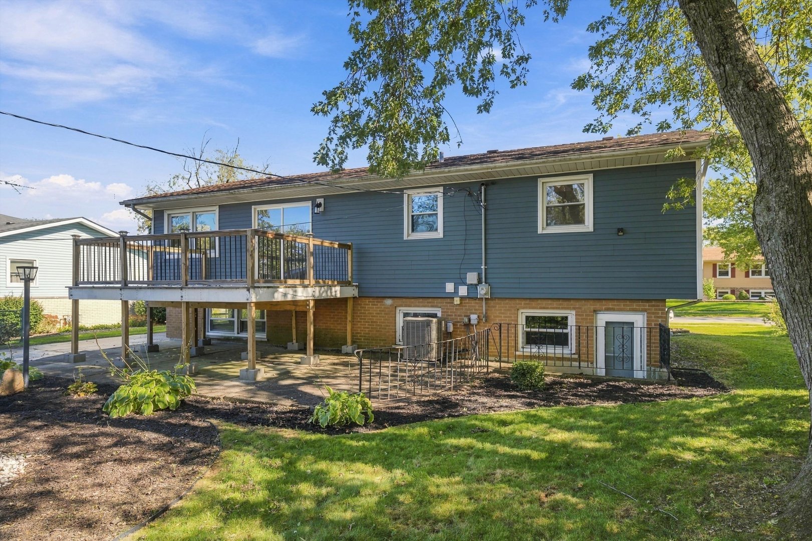 main property photo 18