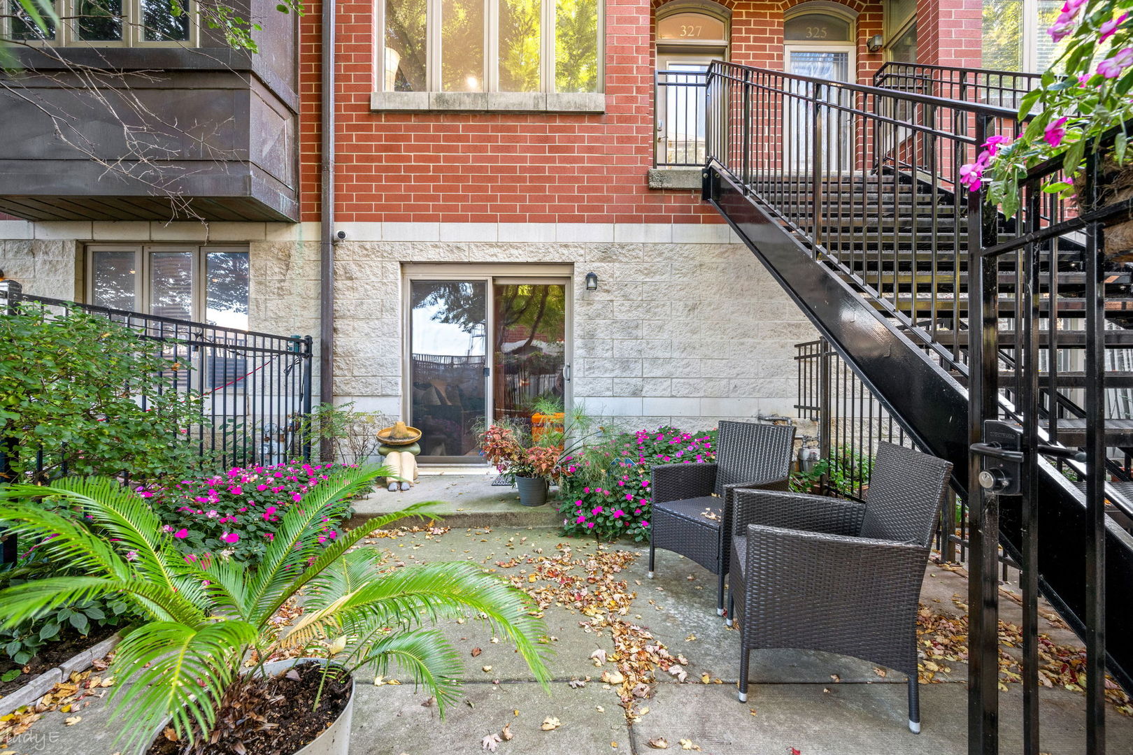 main property photo 17