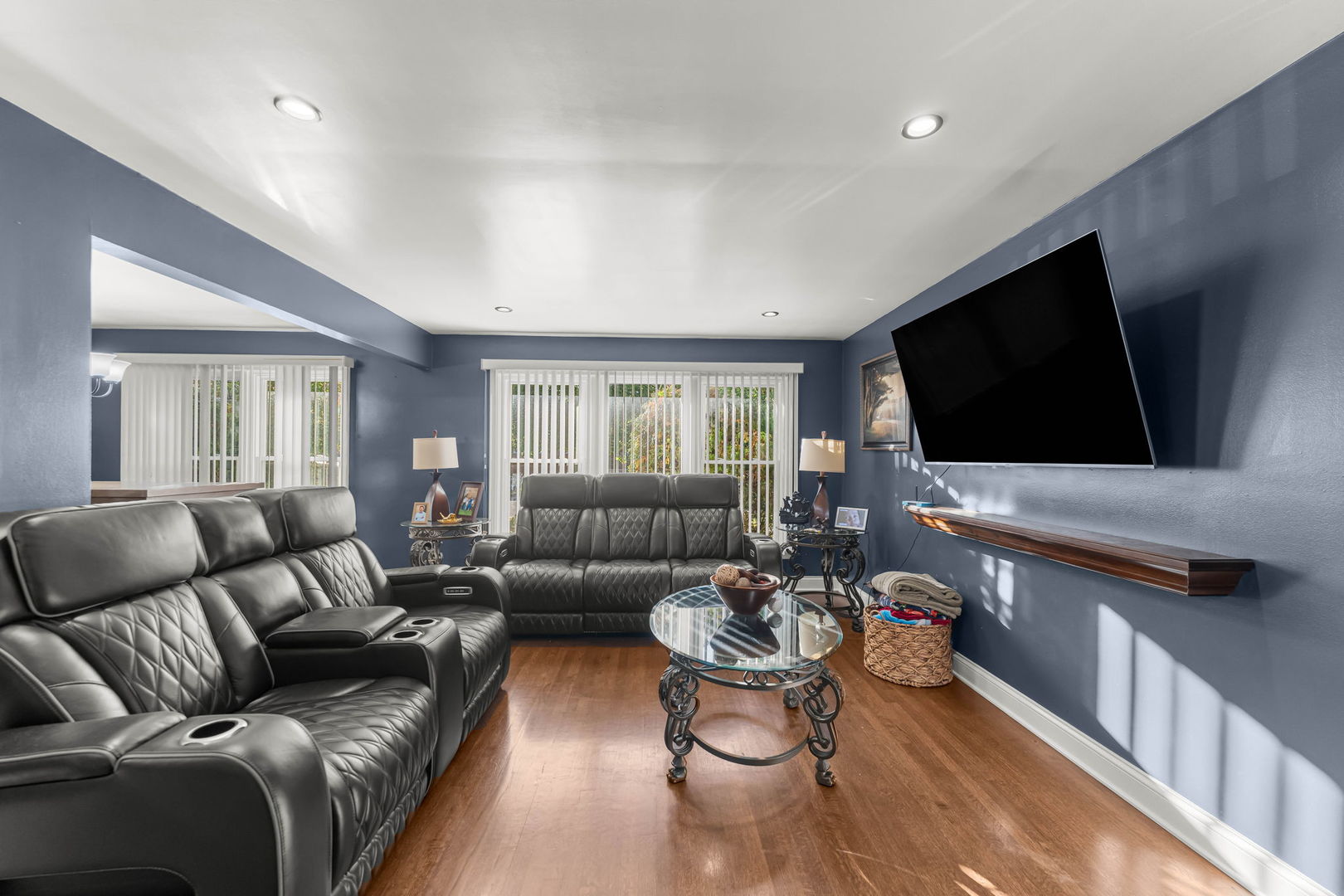 main property photo 6