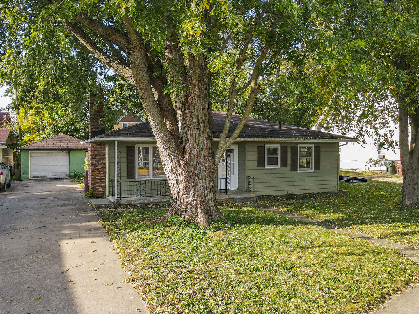 main property photo 20