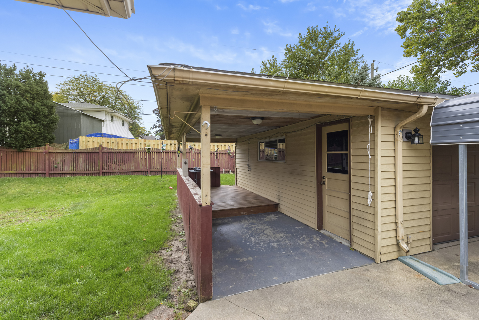main property photo 20
