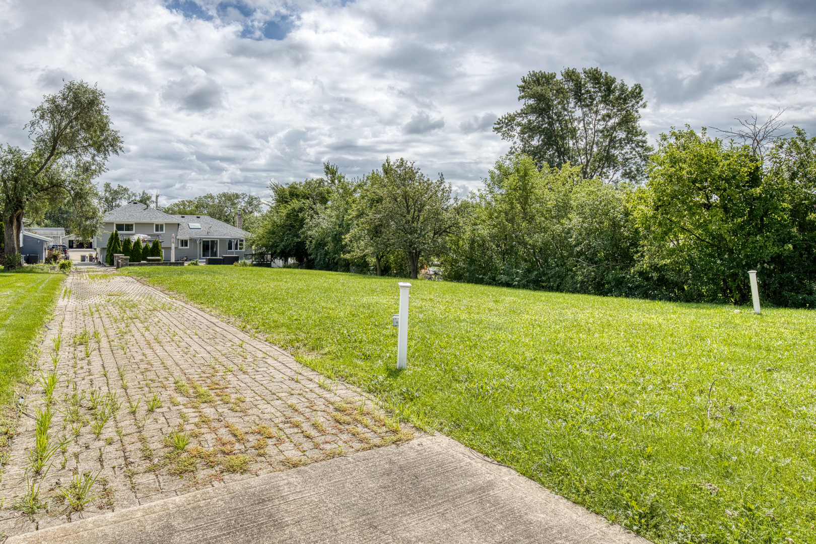 main property photo 22