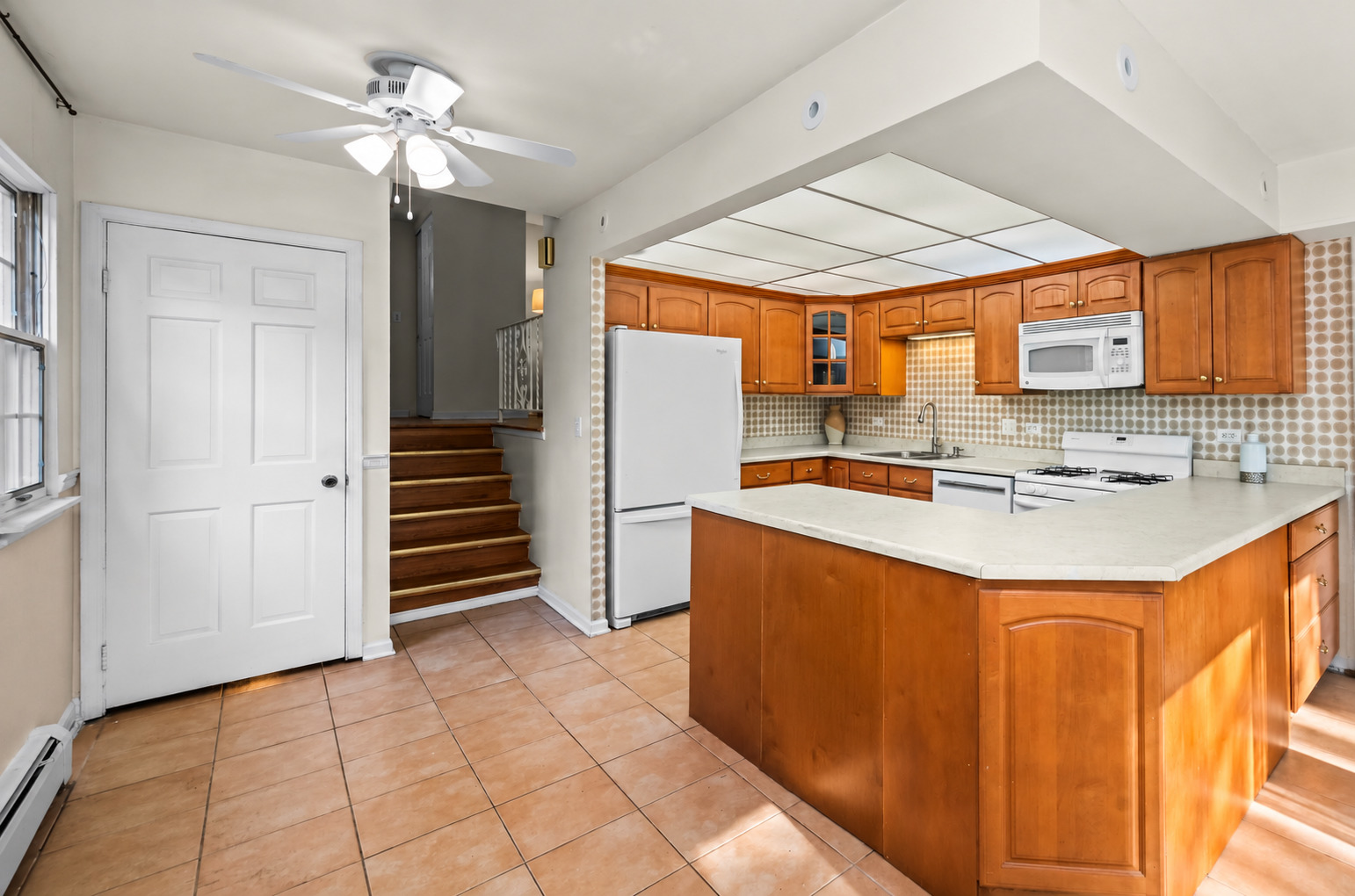 main property photo 4