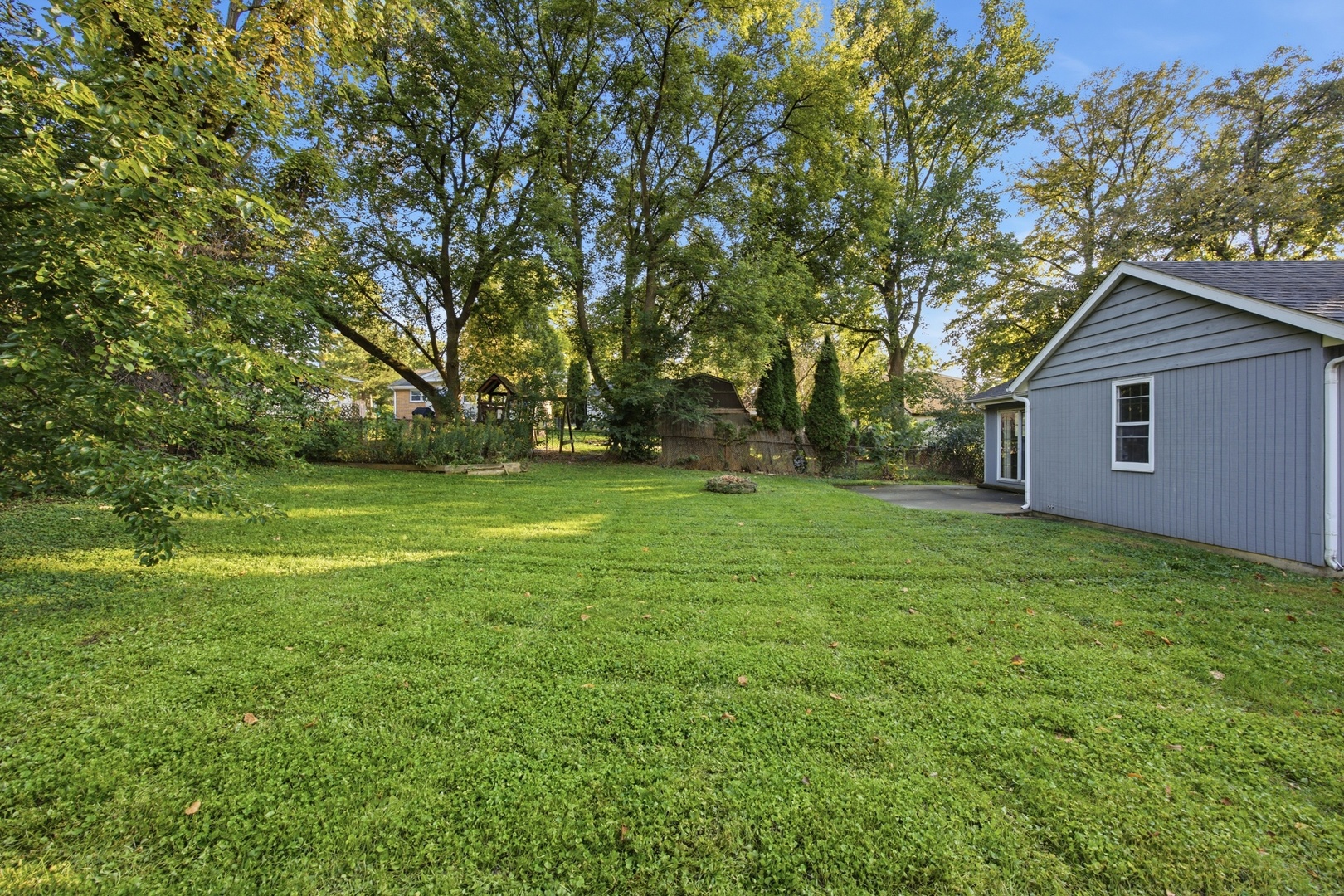 main property photo 19