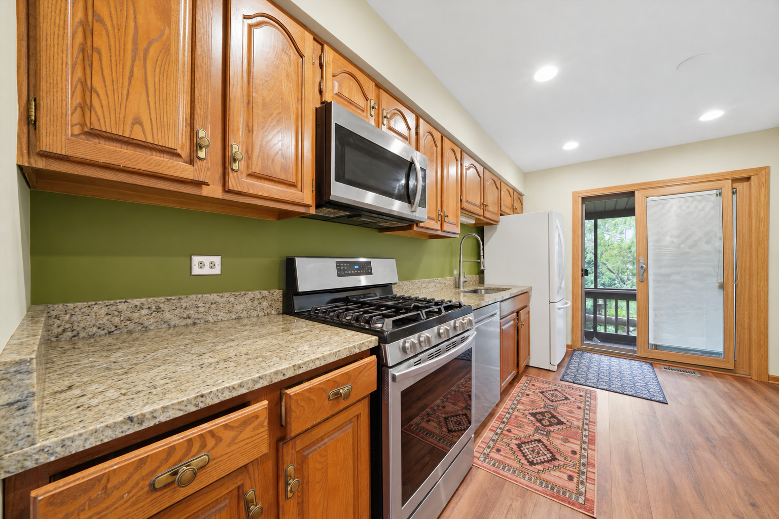 main property photo 6