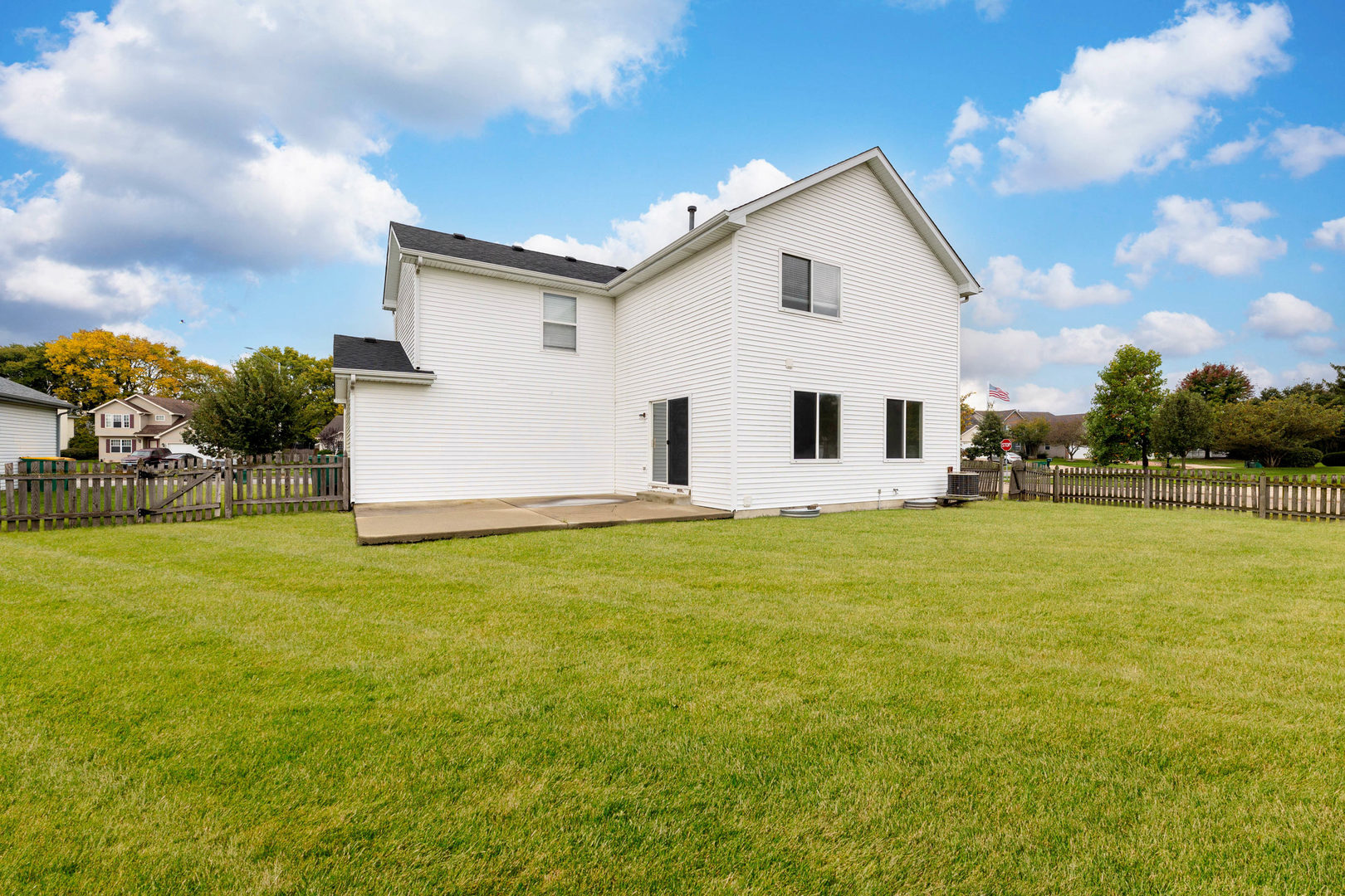 main property photo 23