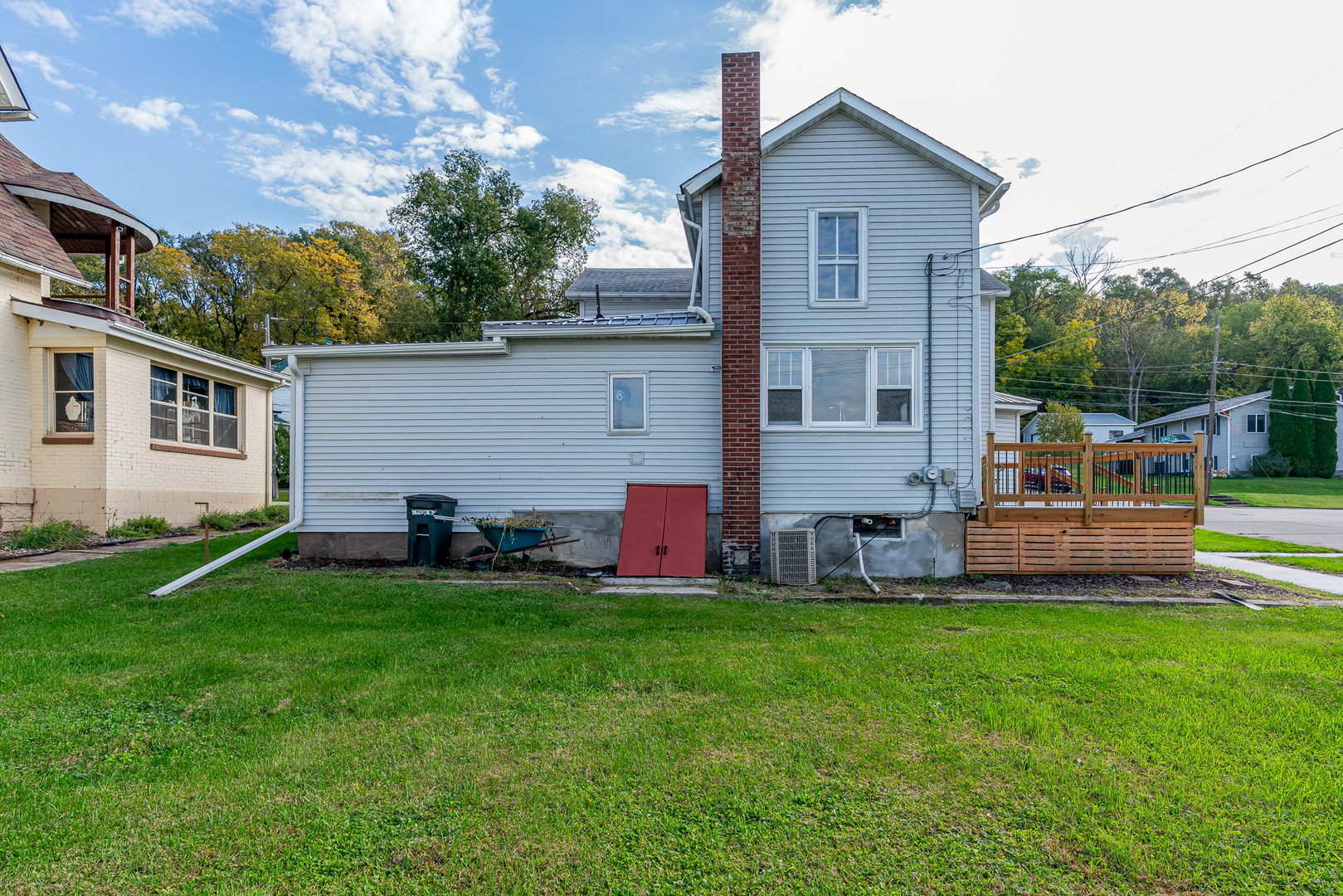 main property photo 23