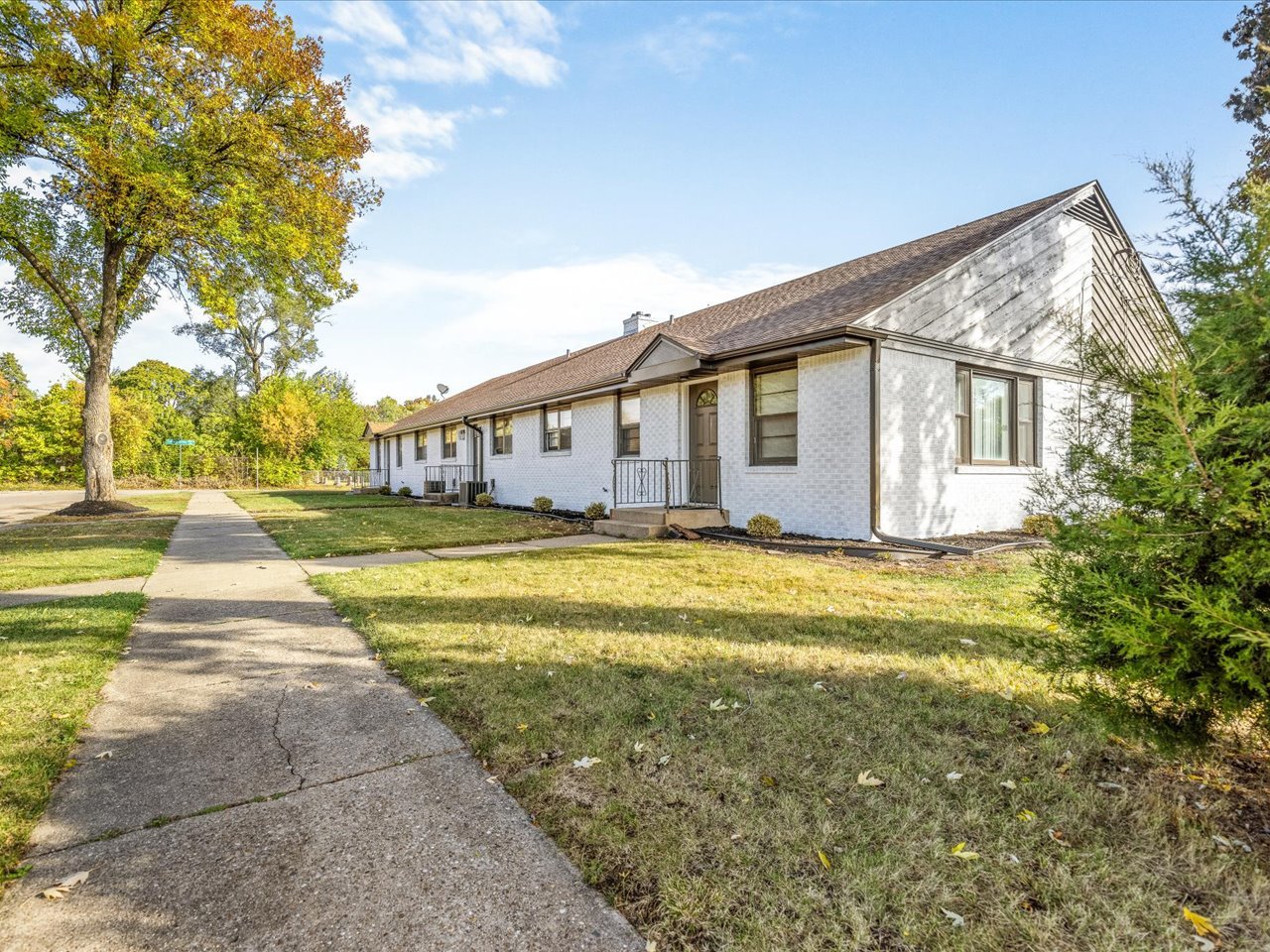 main property photo 37
