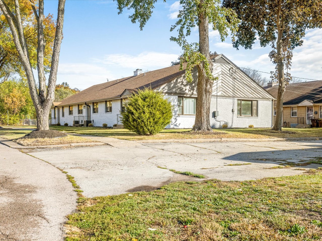 main property photo 41