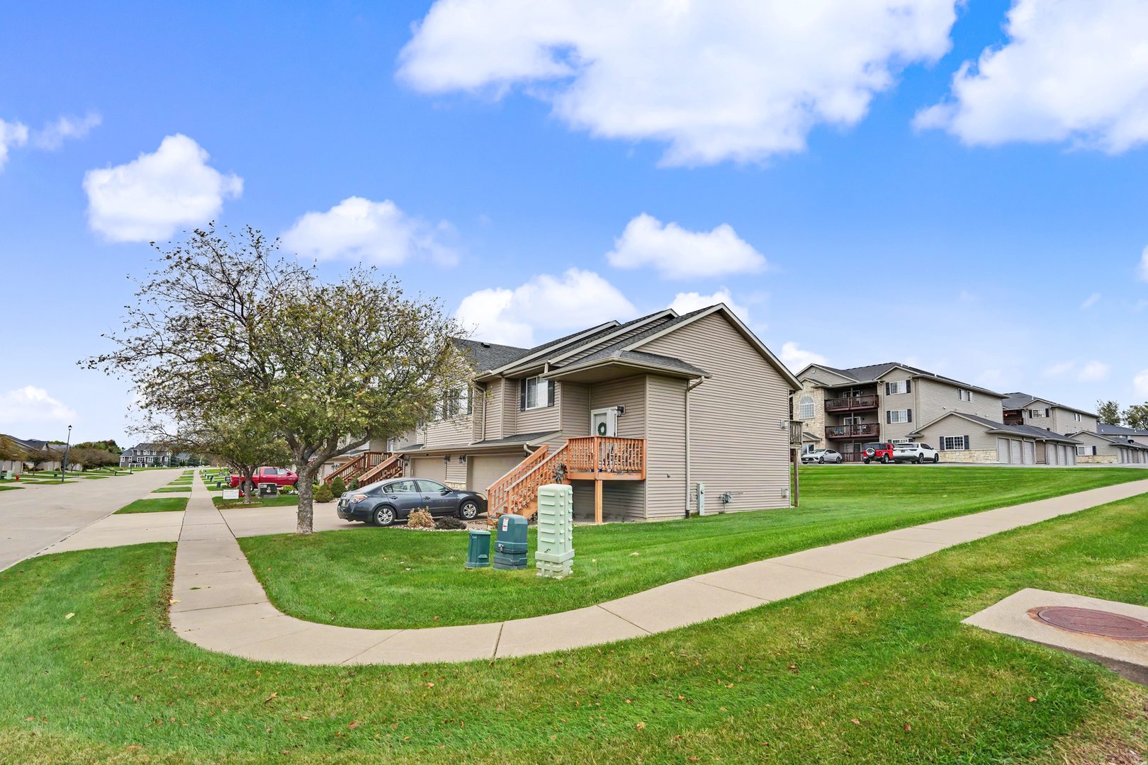 main property photo 16